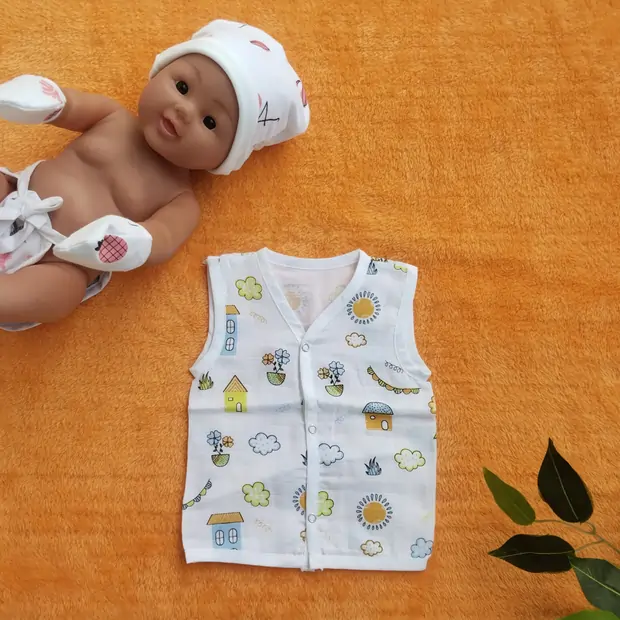 Photo 1 of 1 - Muslin Jabla Vest for Newborns - Home  print | MAMORITAI.SHOP