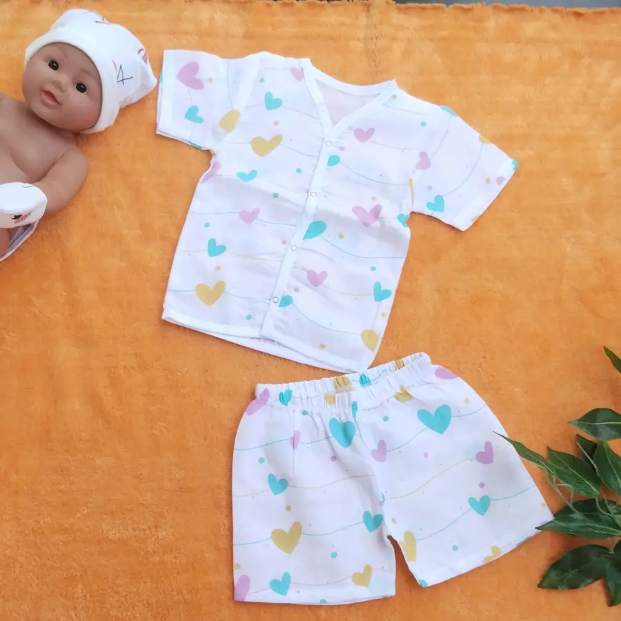 Photo 1 of 1 - Premium Muslin Jabla Half sleeve with Shorts - Big Heart | MAMORITAI.SHOP
