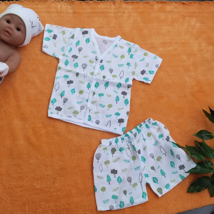 Photo 1 of 1 - Premium Muslin Jabla Half sleeve with Shorts - Green Leaf | MAMORITAI.SHOP