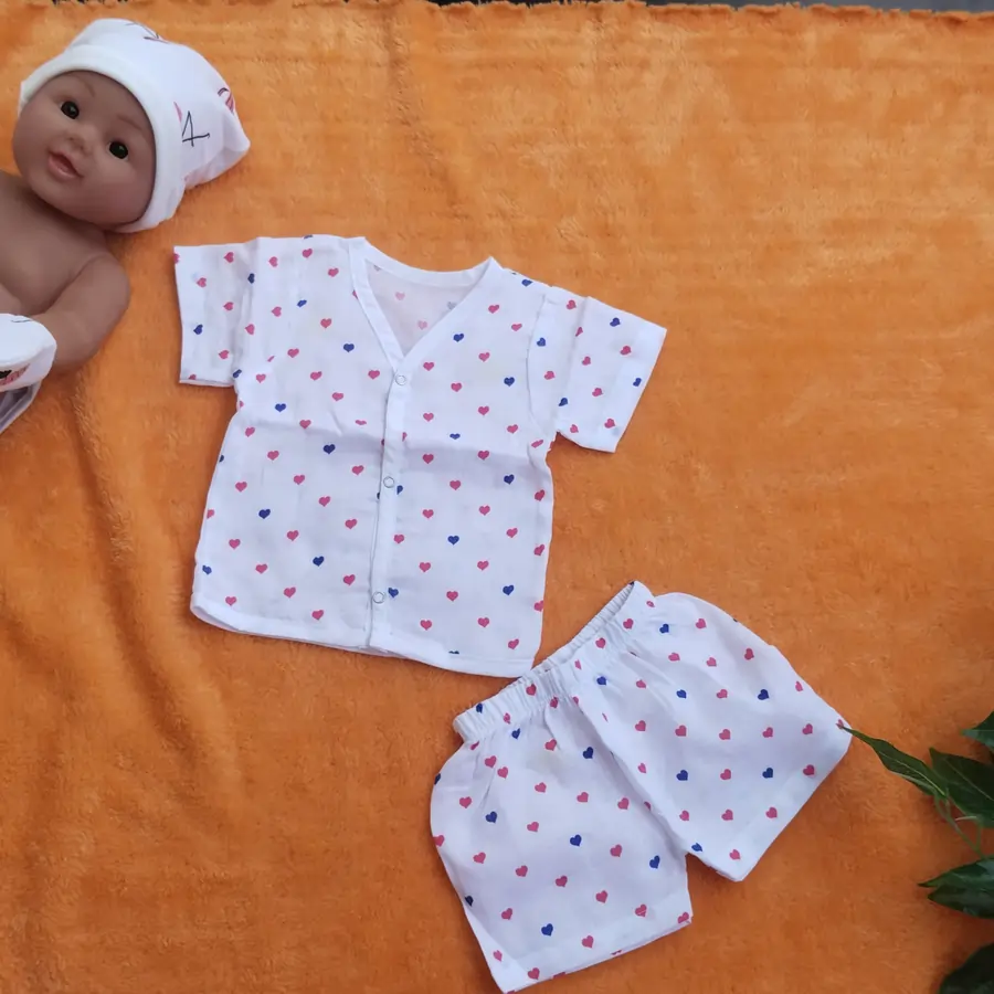 Photo 1 of 1 - Premium Muslin Jabla Half sleeve with Shorts - Small heart | MAMORITAI.SHOP