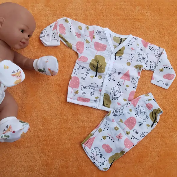 Photo 1 of 1 - Muslin Full Sleeve Jabla with Pant - Sheep | MAMORITAI.SHOP