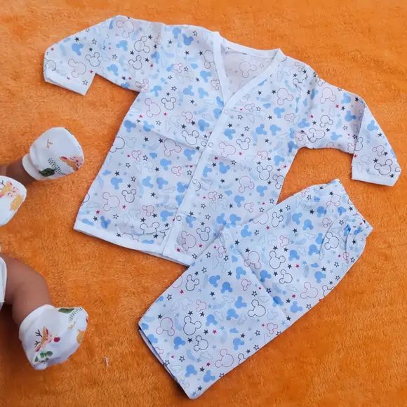 Photo 1 of 1 - Muslin Full Sleeve Jabla with Pant - Mickey | MAMORITAI.SHOP
